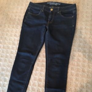 AMERICAN EAGLE OUTFITTERS STRAIGHT LEG JEANS